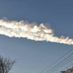 После взрыва метеорита 15 февраля 2013 над Челябинской областью прошел метеоритный дождь: 500 человек пострадали