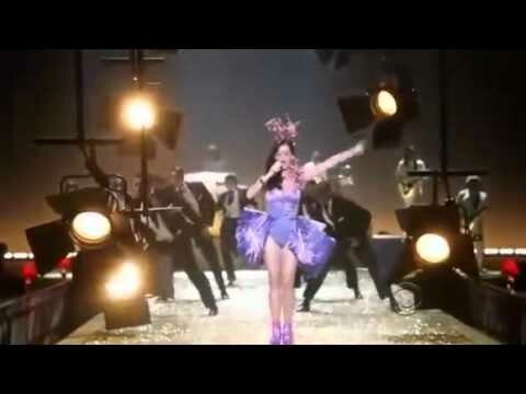 Katy Perry - Firework (Victoria's Secret Fashion Show 2010) Live